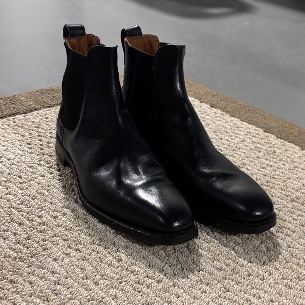 Allen Edmonds Black Leather Chelsea Dress Boots - 10D